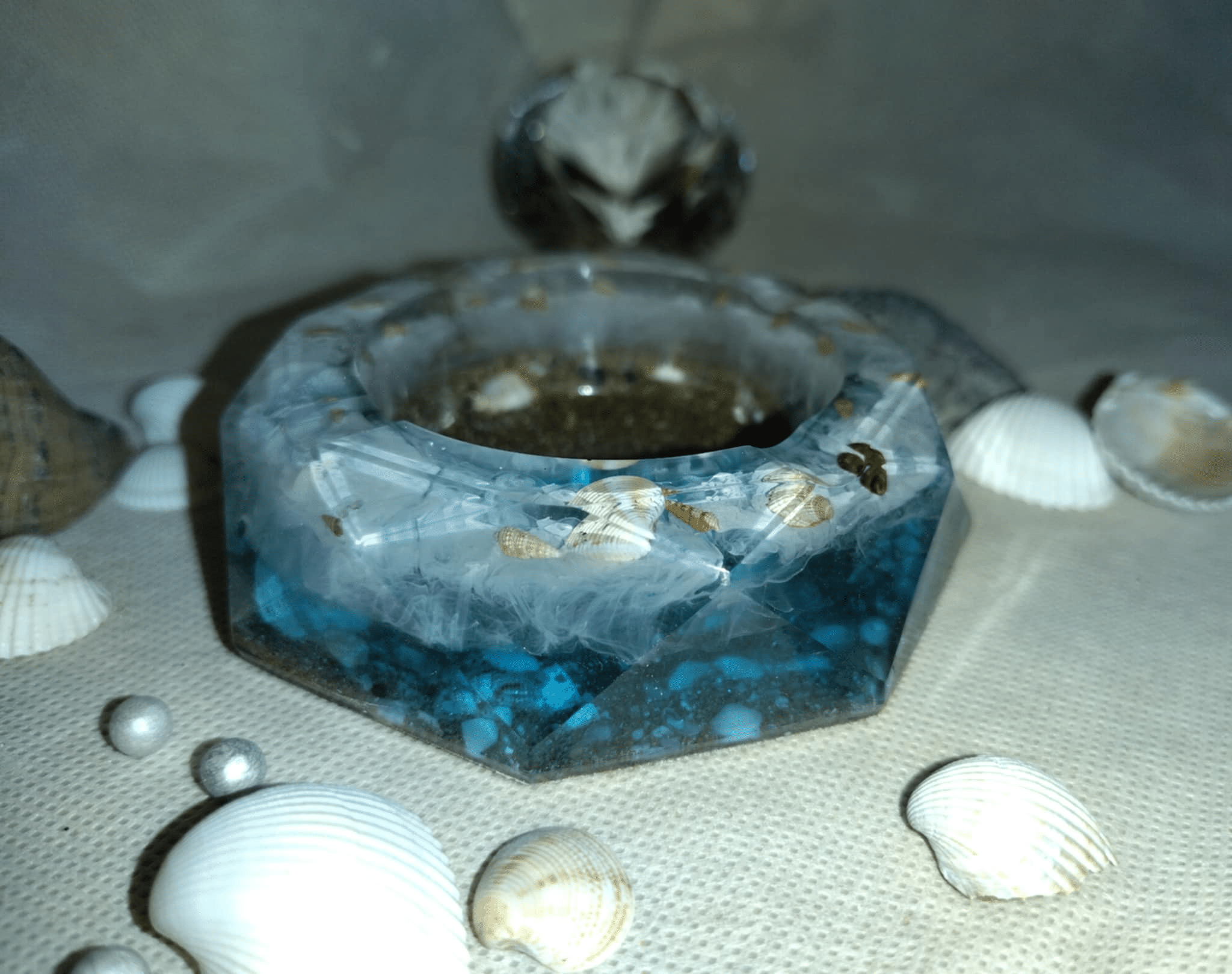 Пепелник от епоксидна смола - Image 3