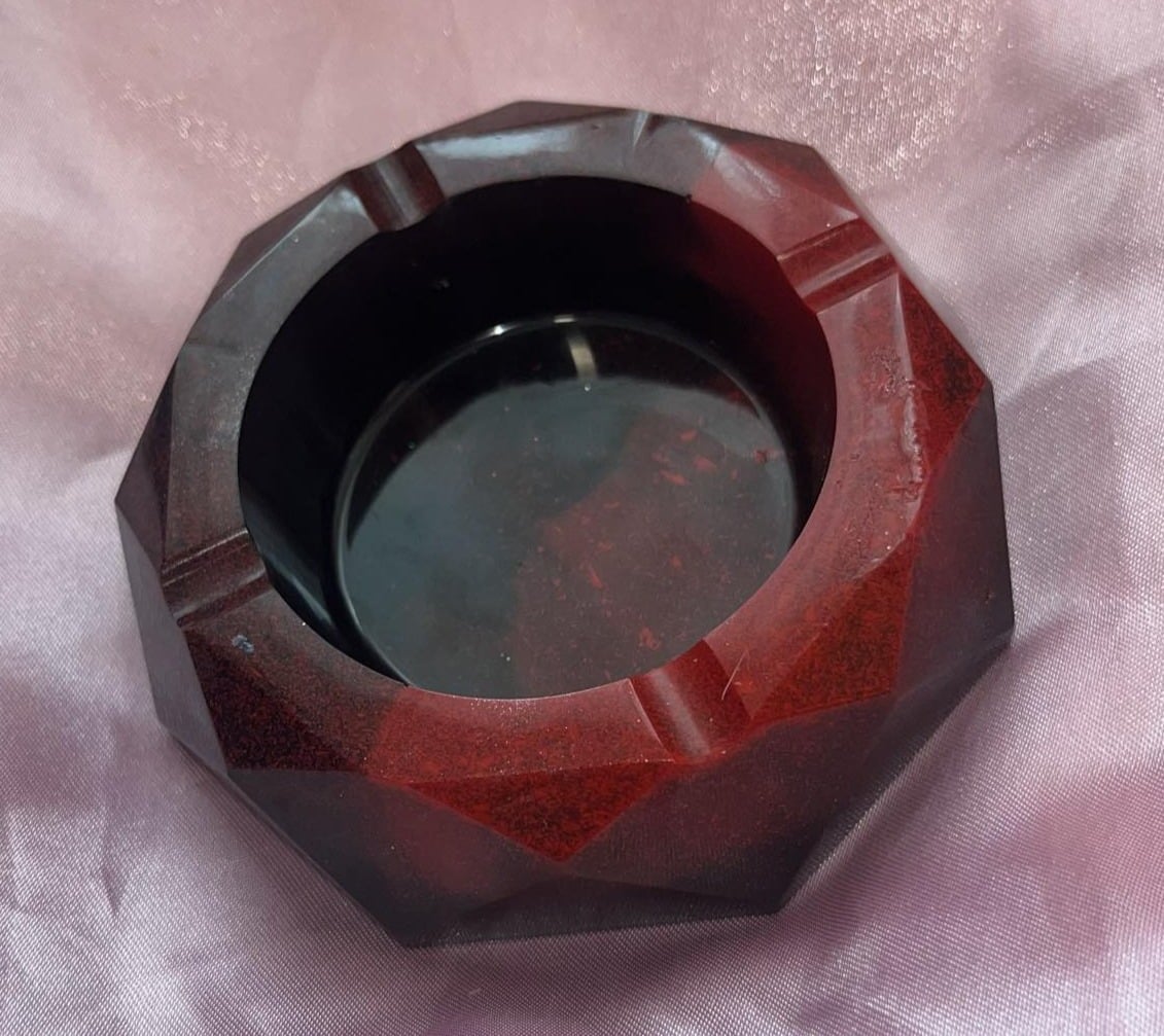 Пепелник от епоксидна смола - Image 7